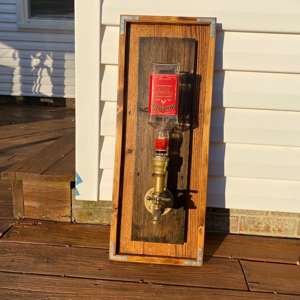 Wooden liquor dispenser